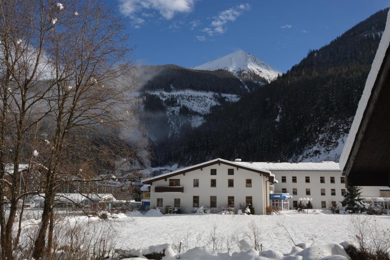 Jugendherberge Bad Gastein Bagian luar foto